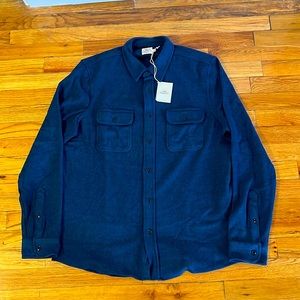 NWT Faherty Men’s button up Legend Sweater Shirt. Size Large